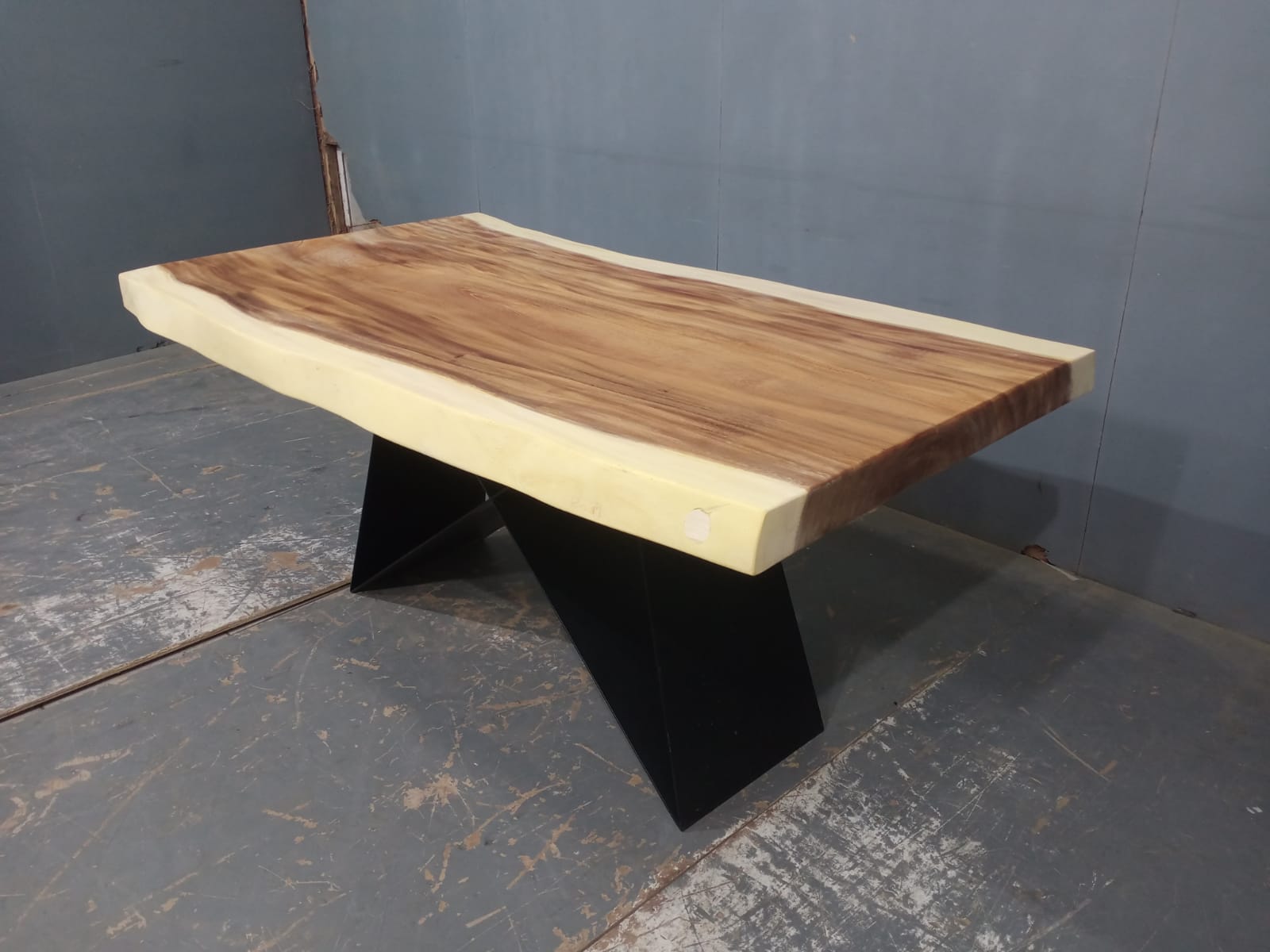 Live Edge Tables