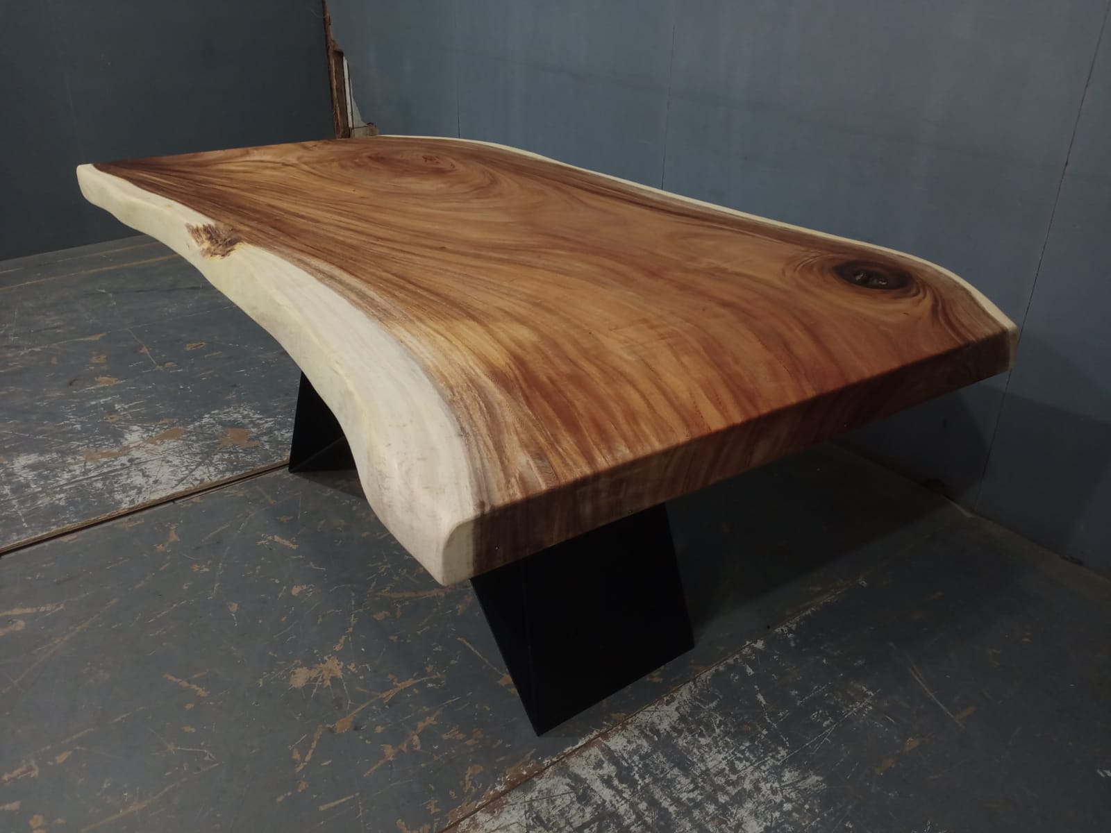 Live Edge Tables