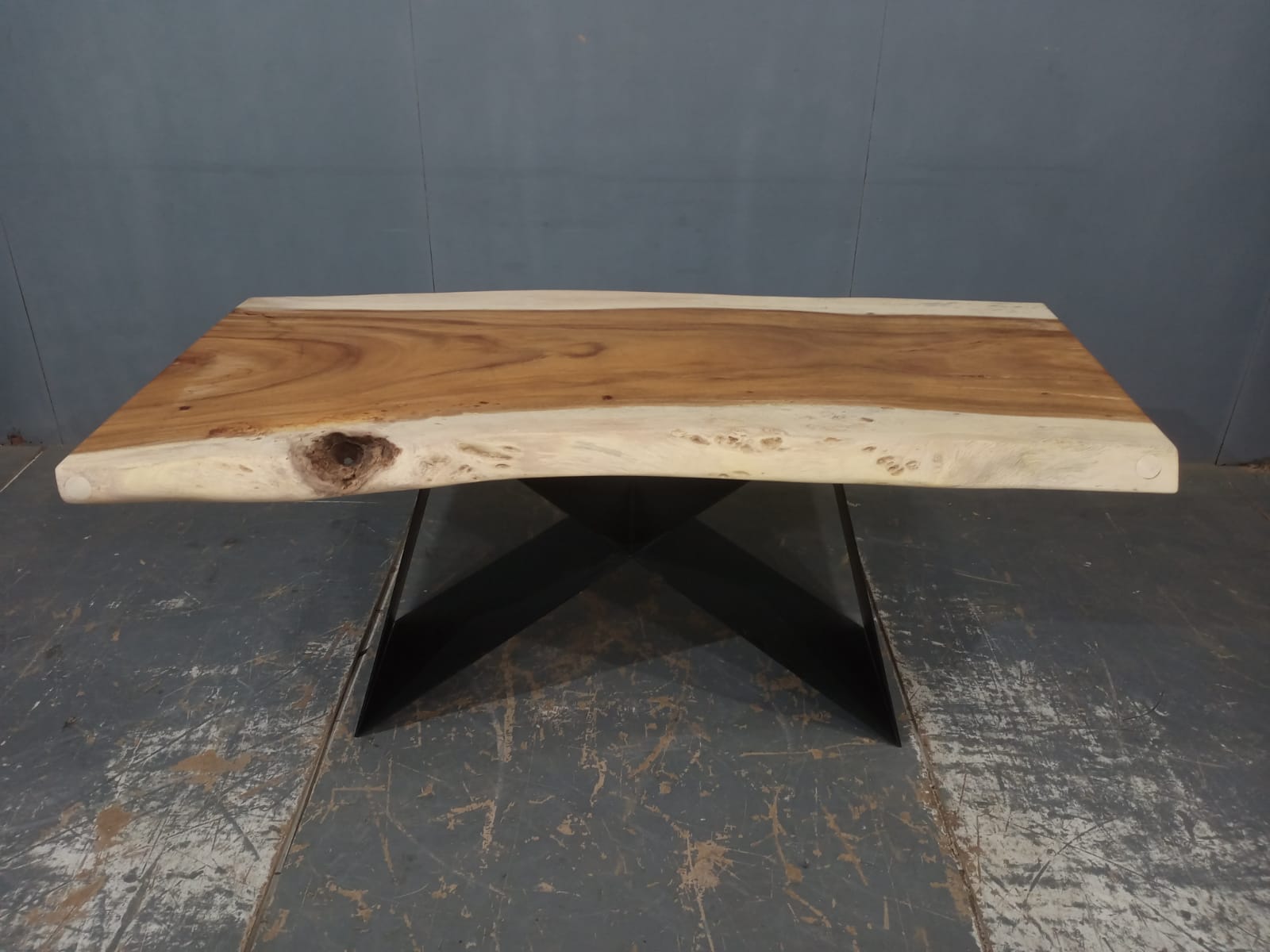LIVE EDGE TABLES