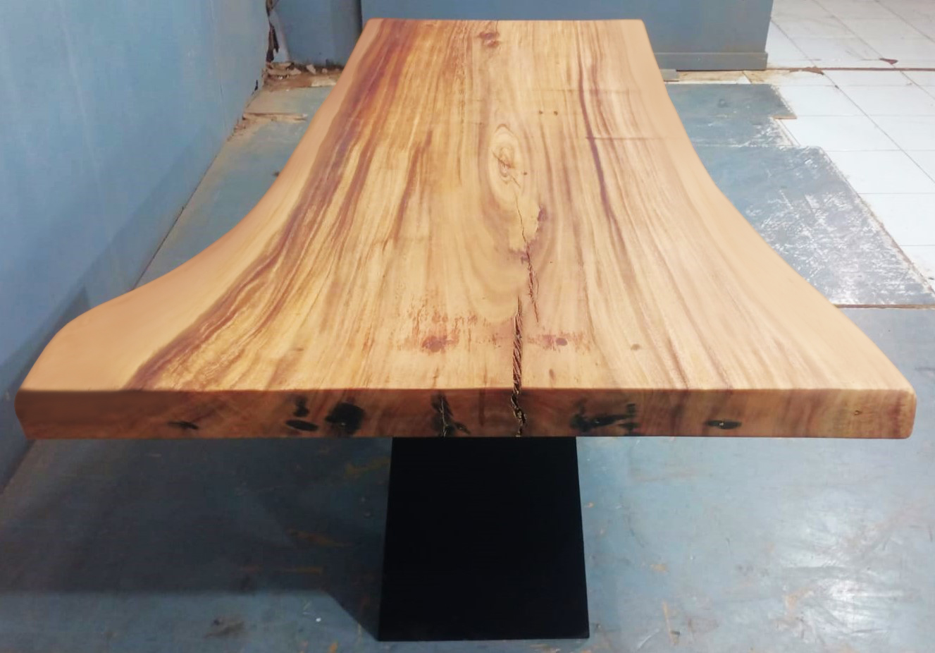 Live Edge Tables