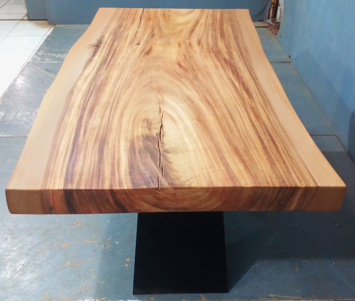 Live Edge Tables