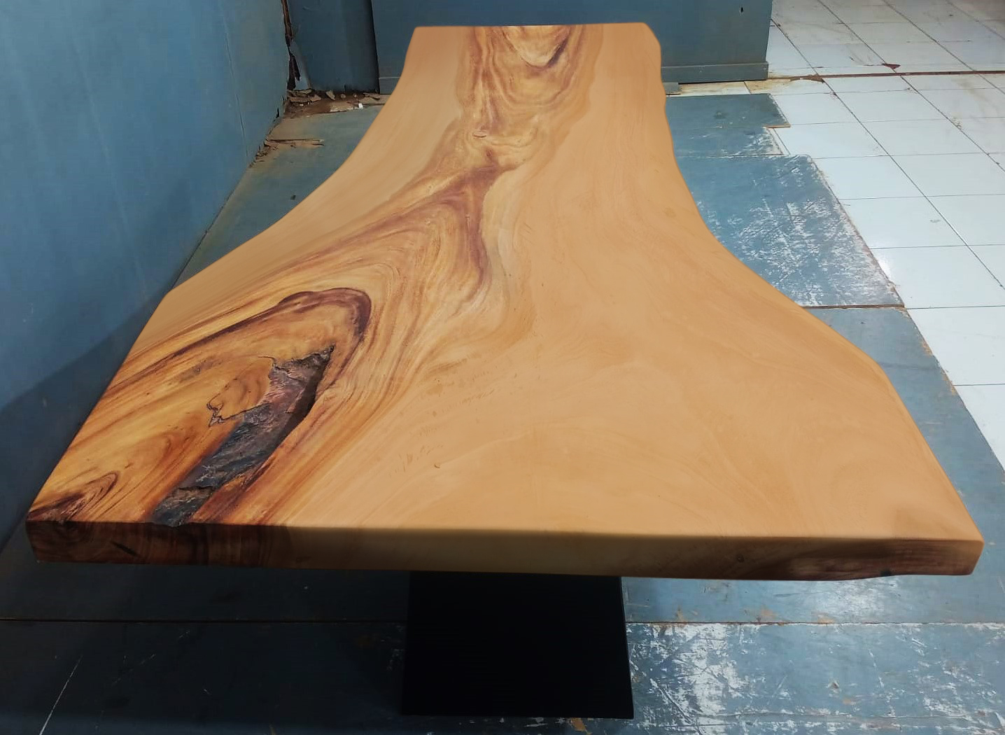 Live Edge Tables