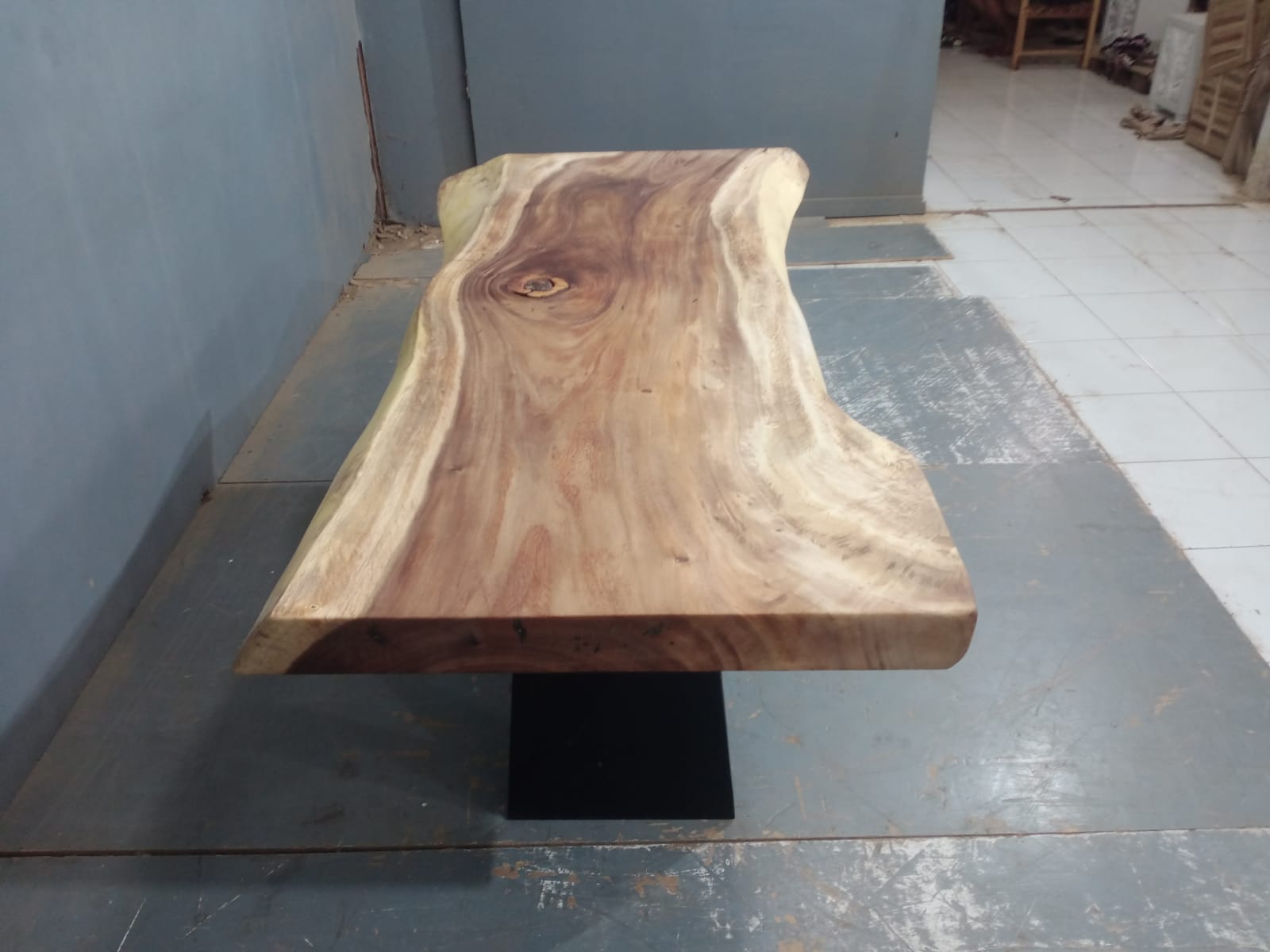 Live Edge Tables
