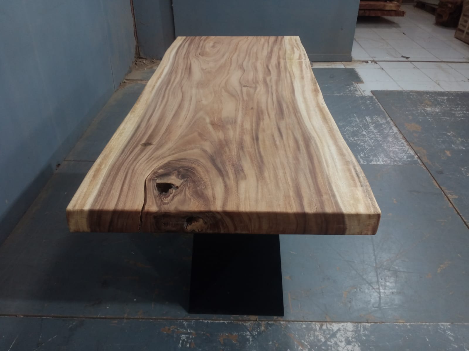 Live Edge Tables