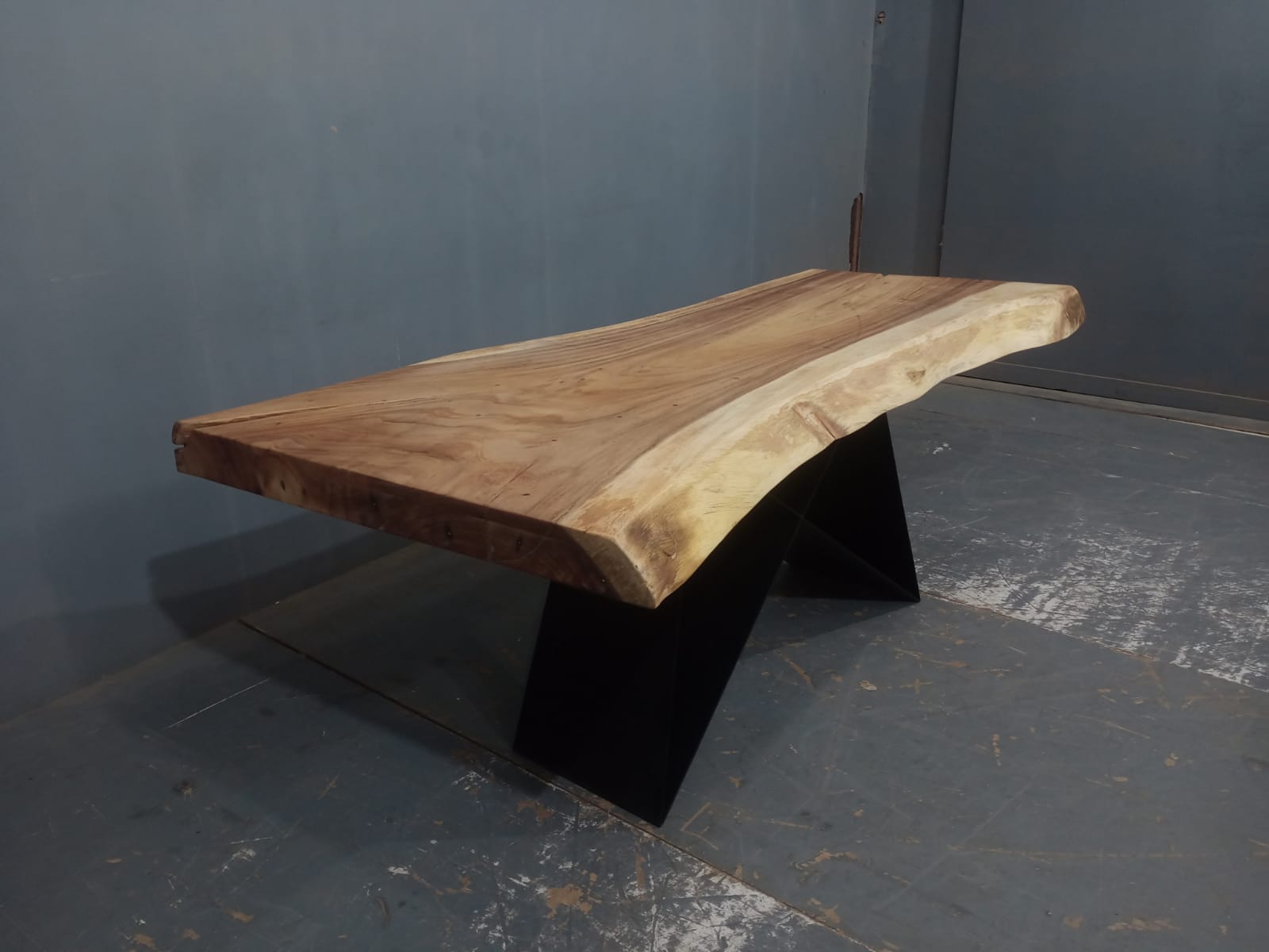 Live Edge Tables