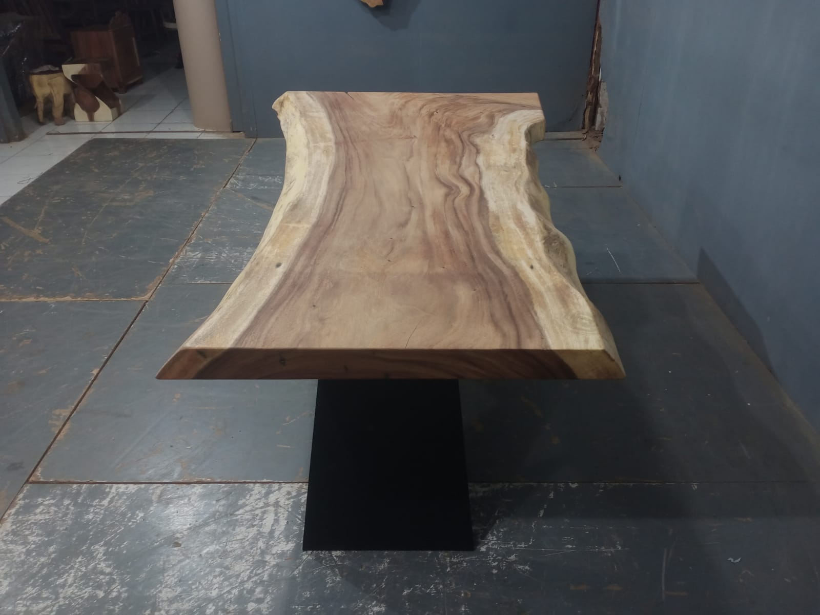 Live Edge Tables