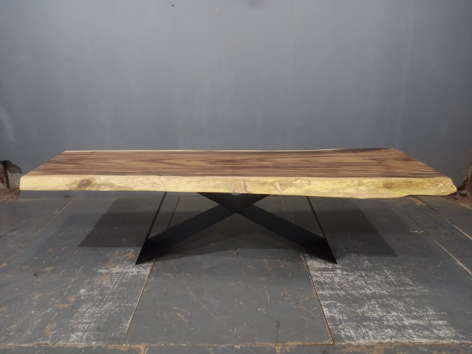 LIVE EDGE TABLES