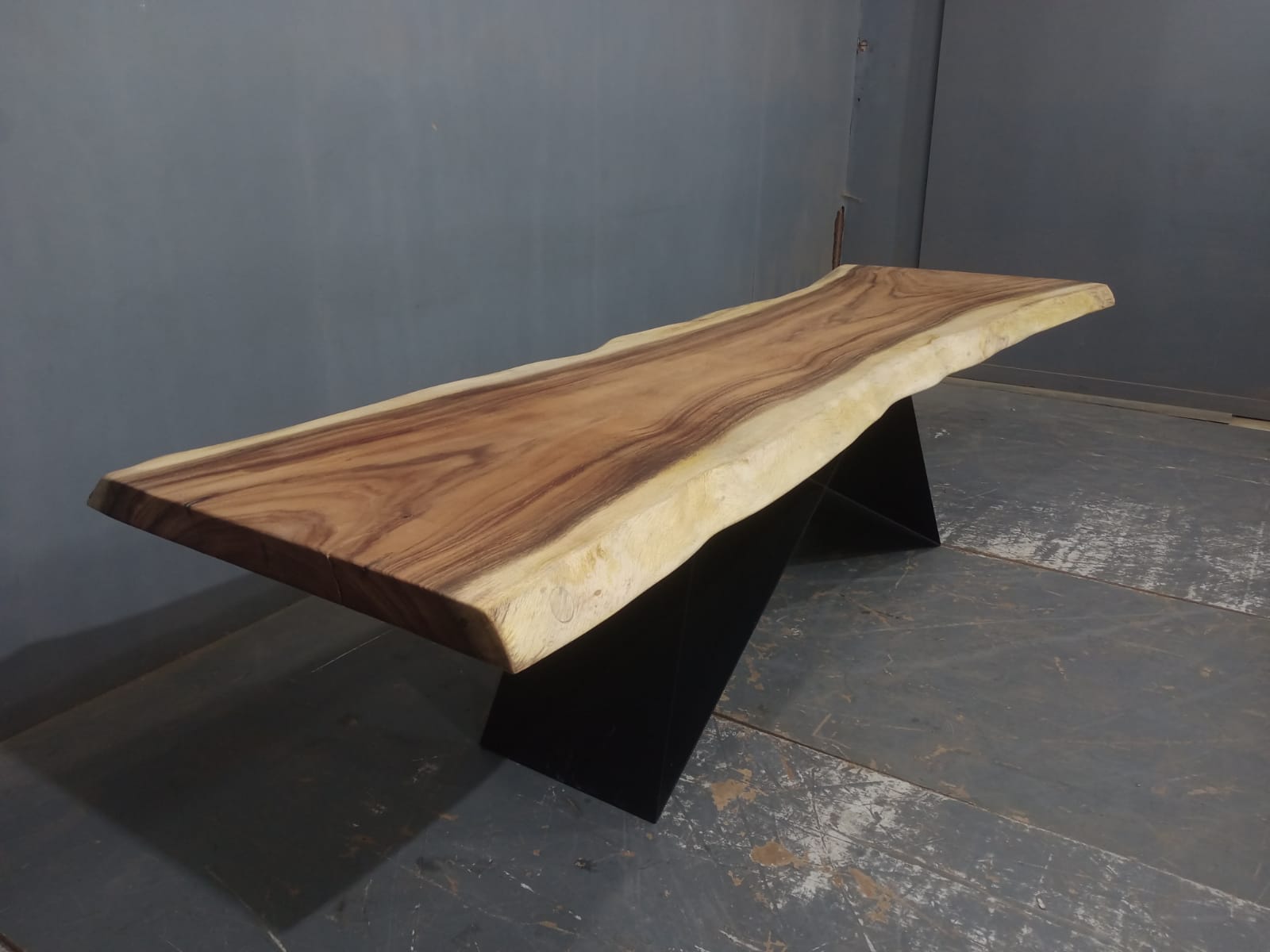 Live Edge Tables