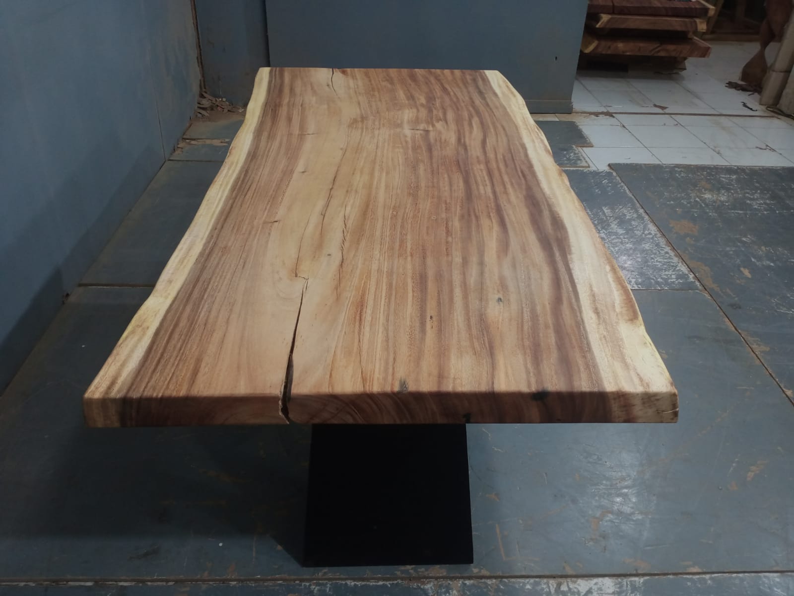 Live Edge Tables