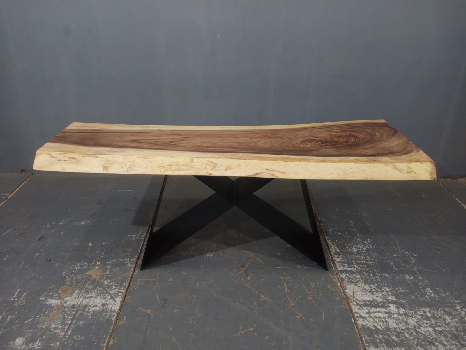 LIVE EDGE TABLES