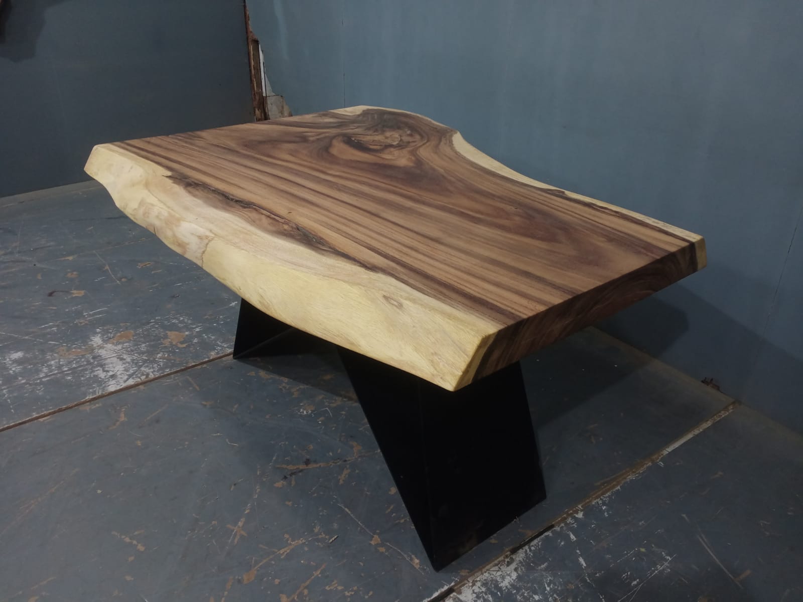 Live Edge Tables