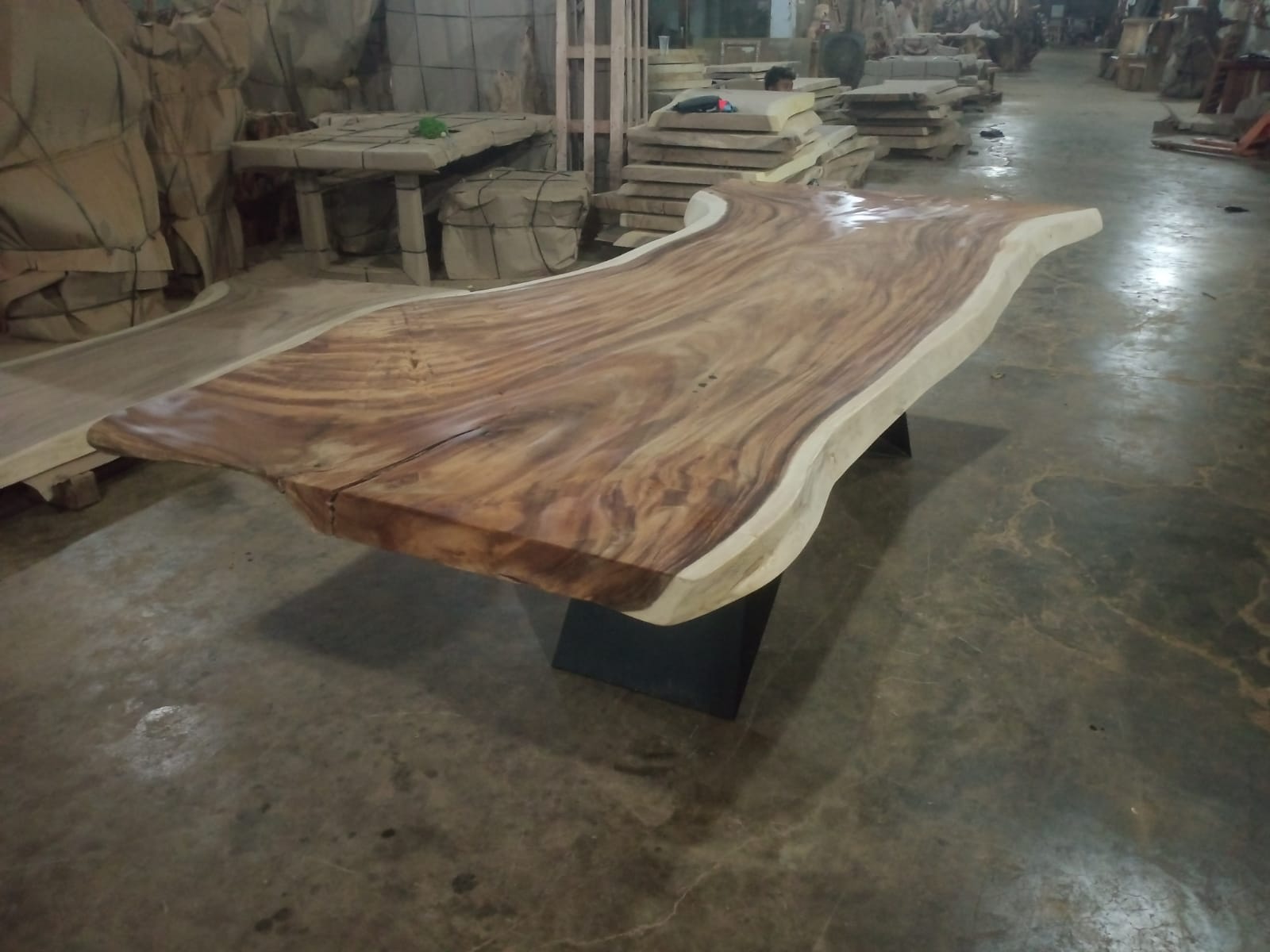 Live Edge Tables