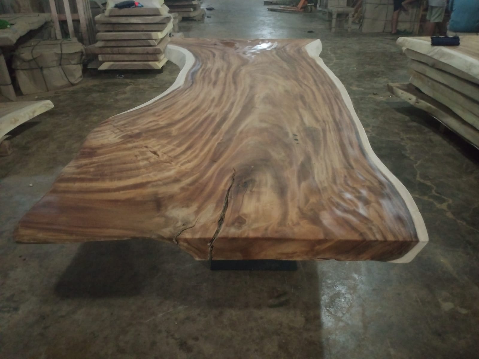Live Edge Tables