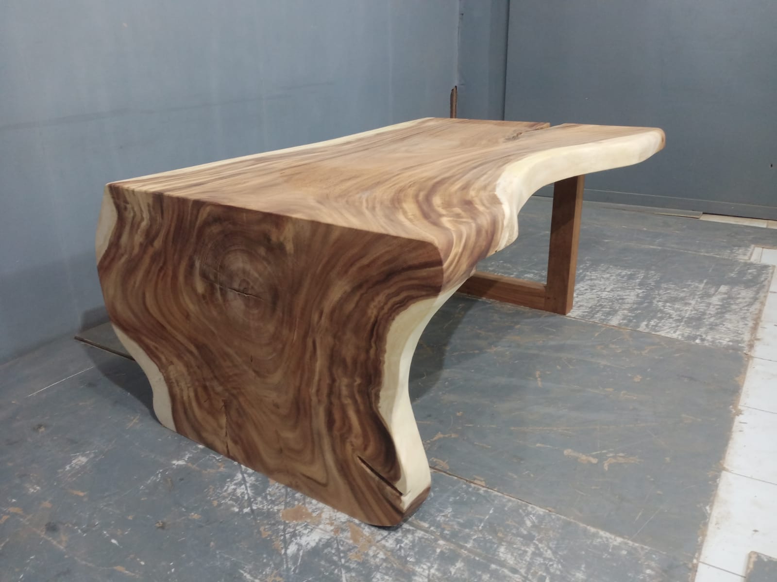 Live Edge Tables
