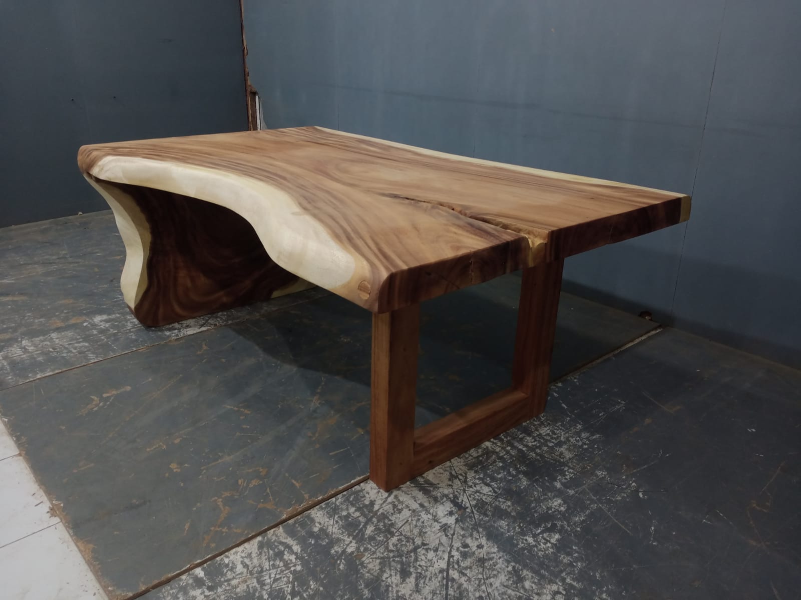 Live Edge Tables