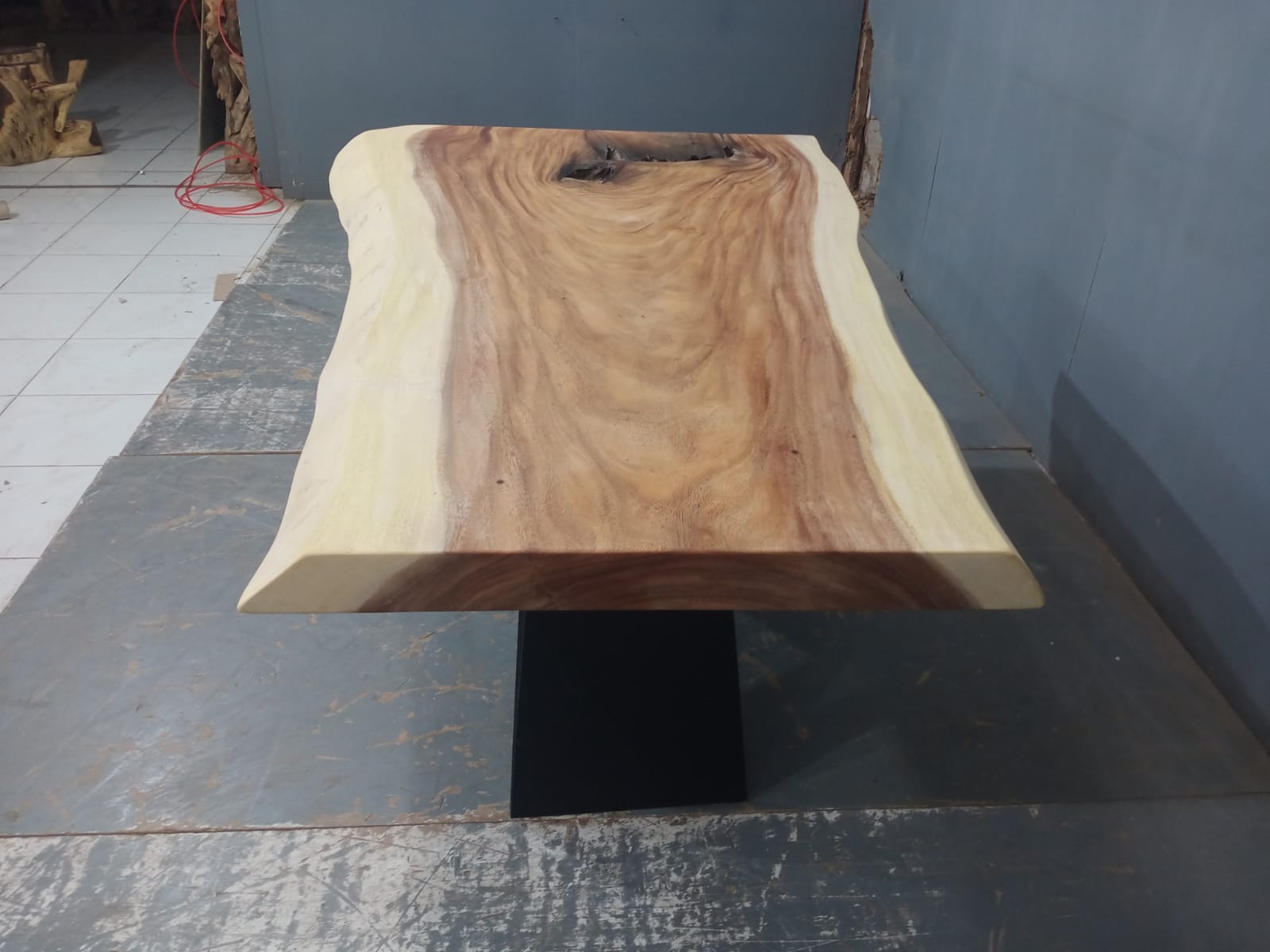 Live Edge Tables