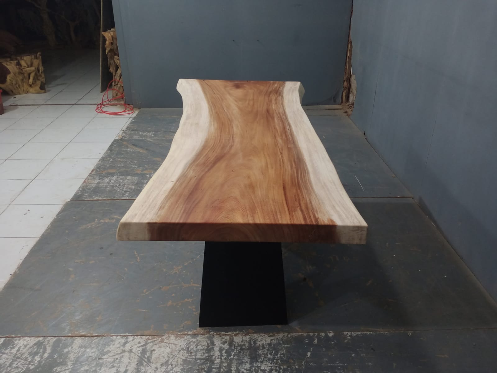 Live Edge Tables