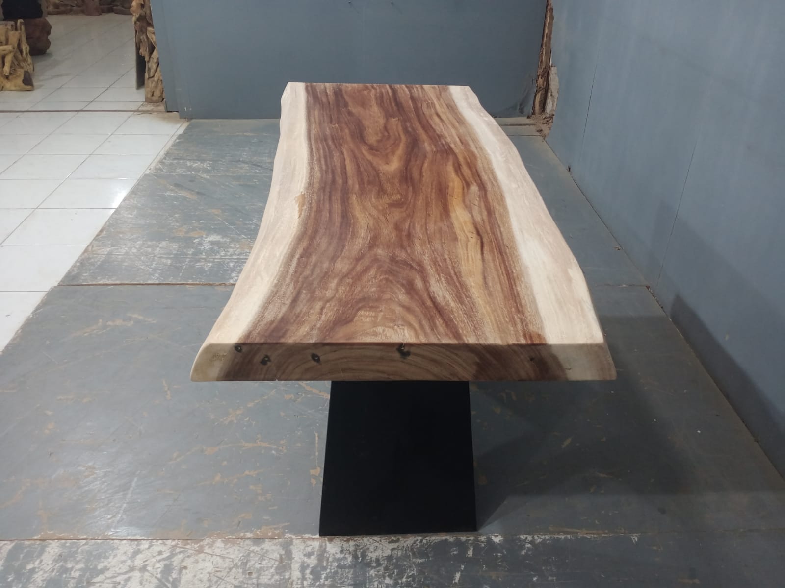 Live Edge Tables