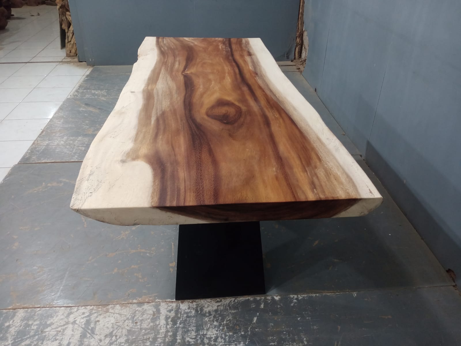 Live Edge Tables