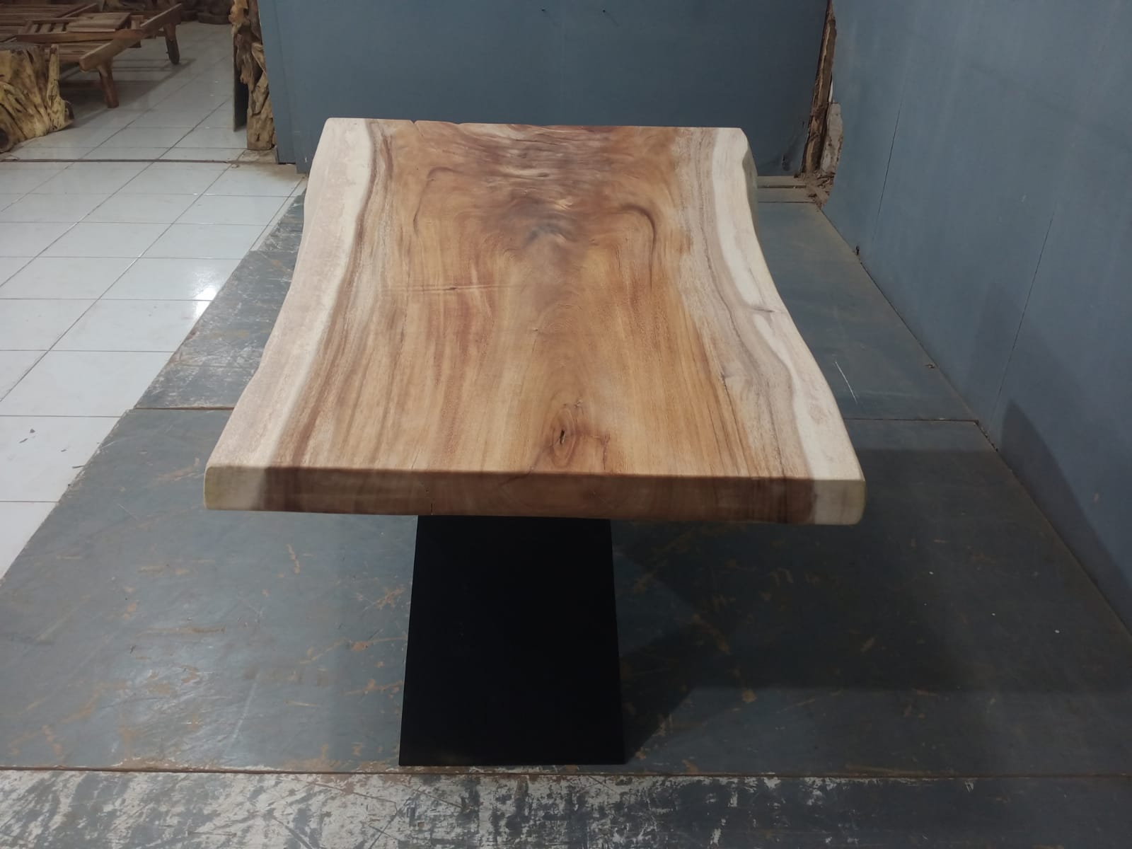 Live Edge Tables