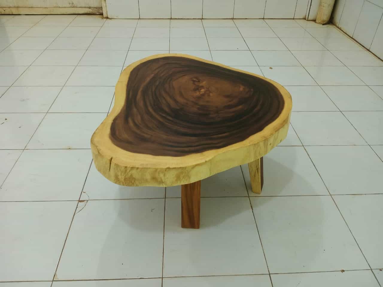 LIVE EDGE TABLES