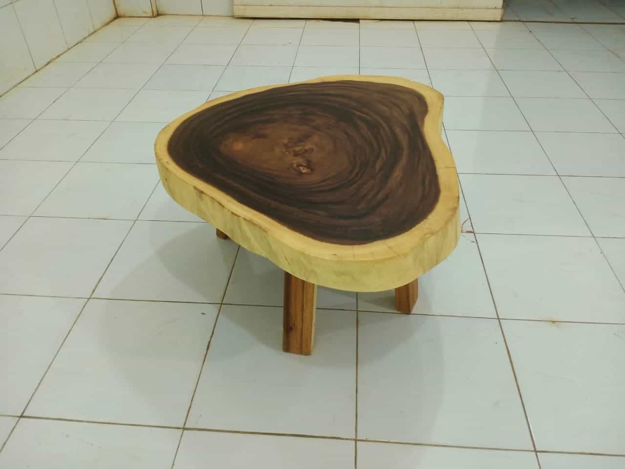 LIVE EDGE TABLES