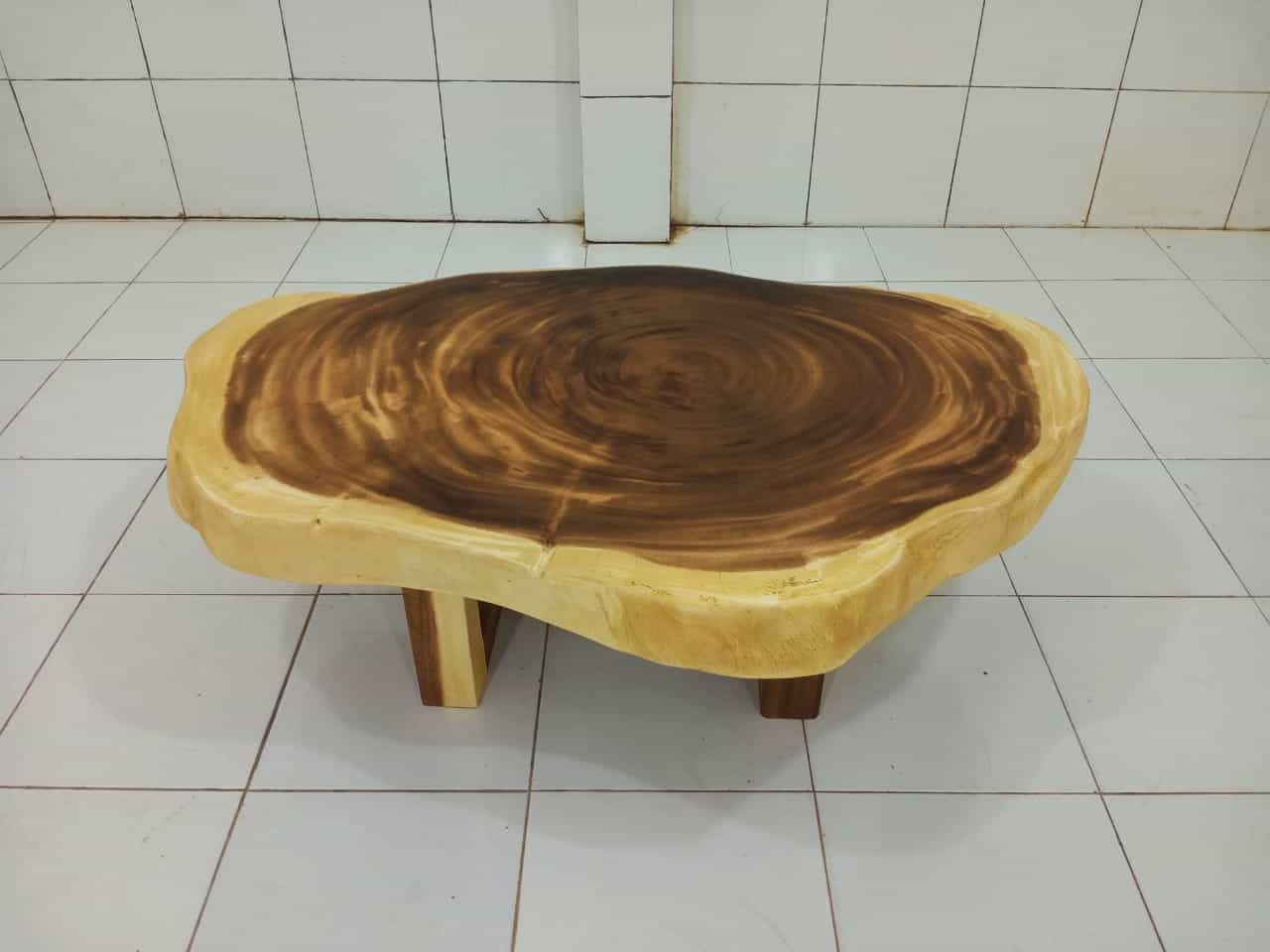 ROUND COFFEE TABLES (NOT BEEN SHIPPED)