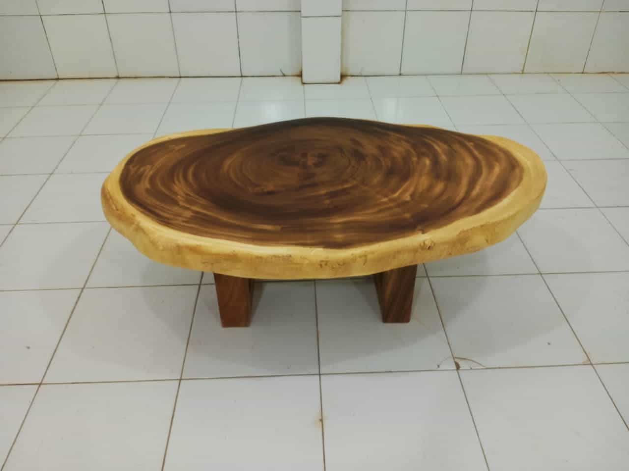LIVE EDGE TABLES