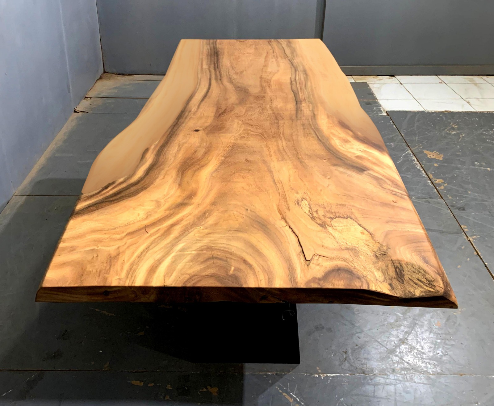 Live Edge Tables