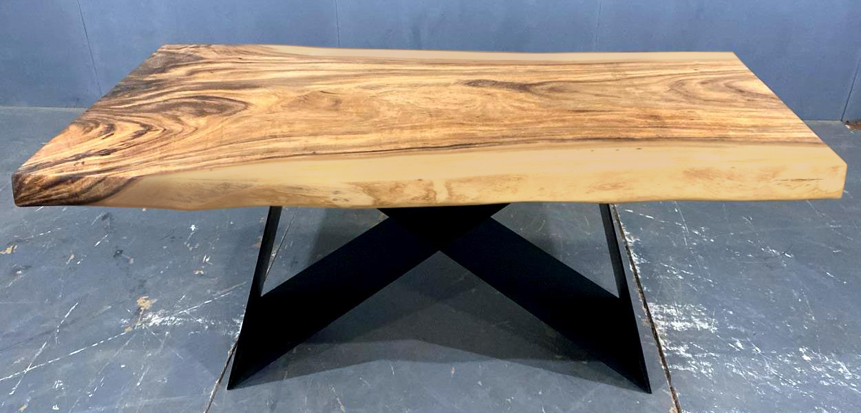 LIVE EDGE TABLES