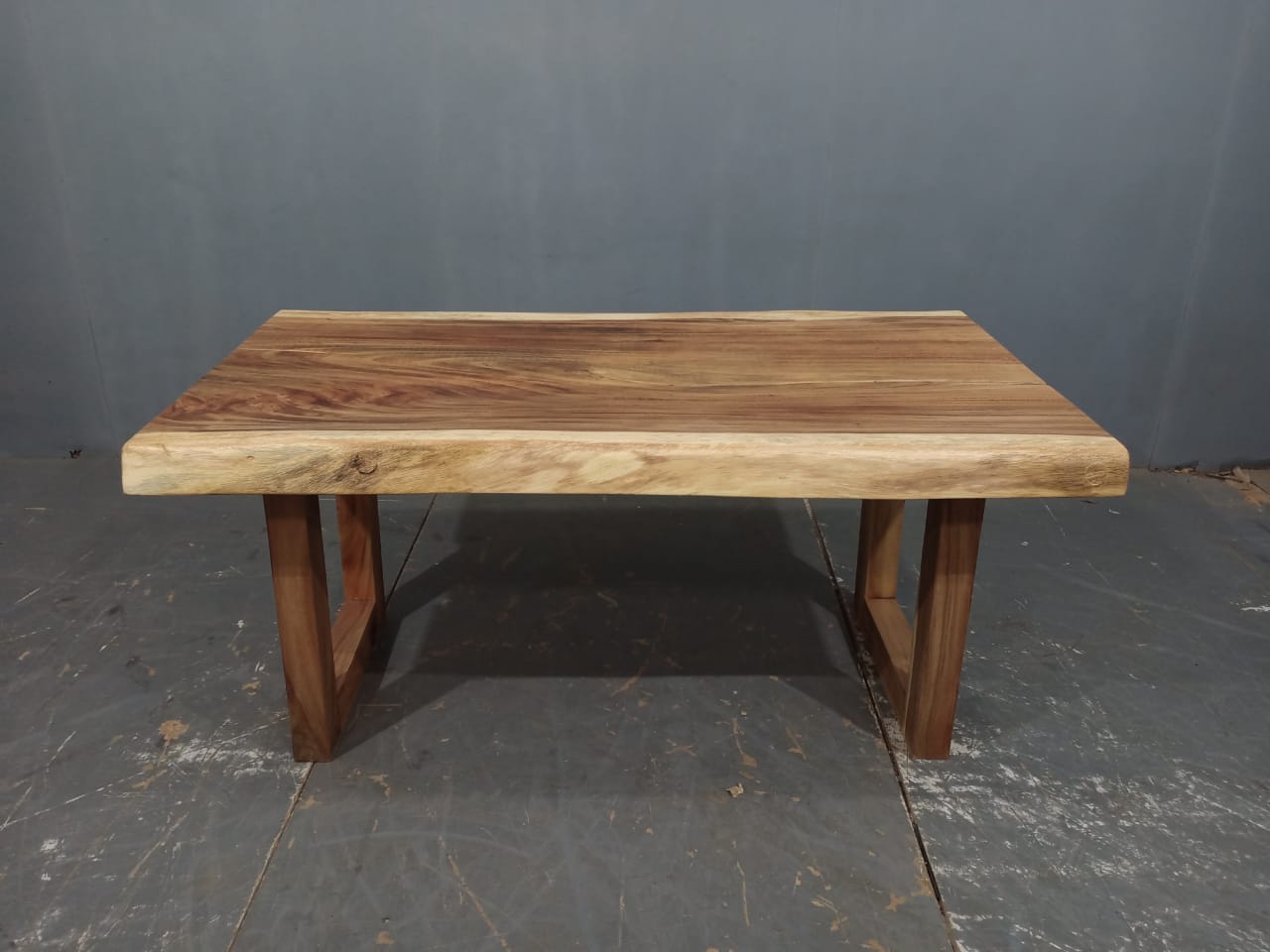 LIVE EDGE TABLES