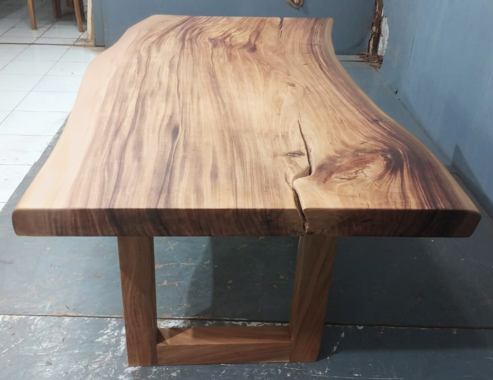 Live Edge Tables