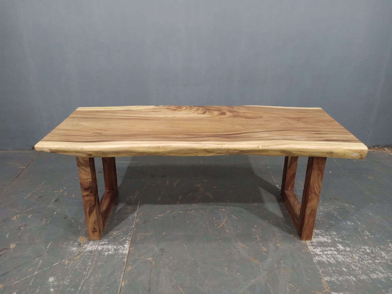 LIVE EDGE TABLES