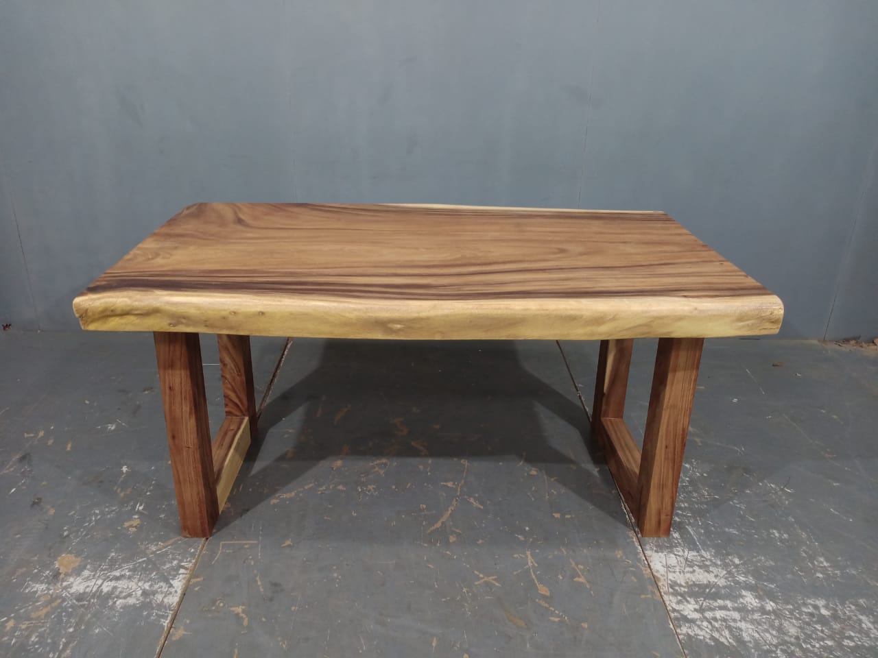 LIVE EDGE TABLES