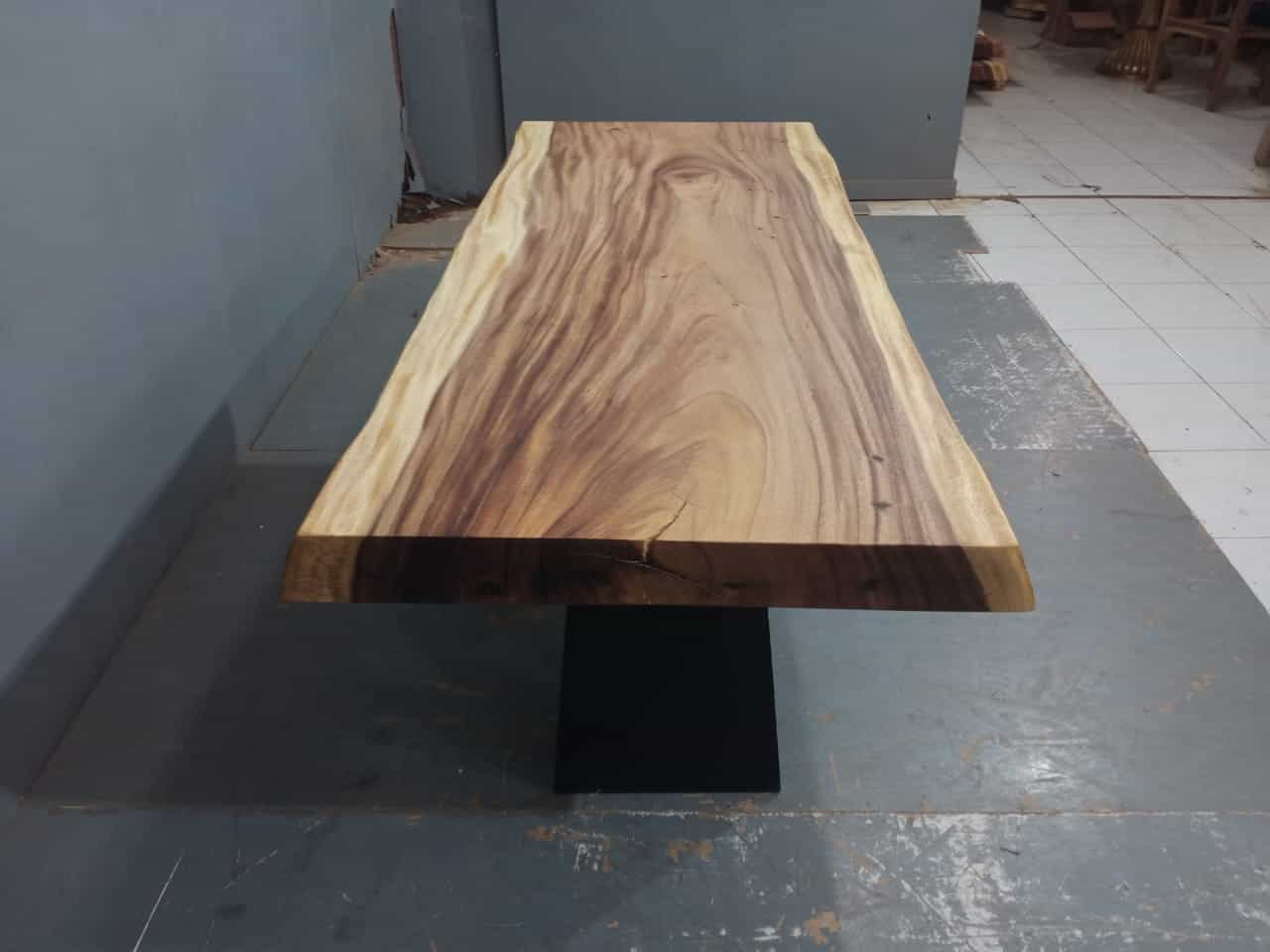 Live Edge Tables