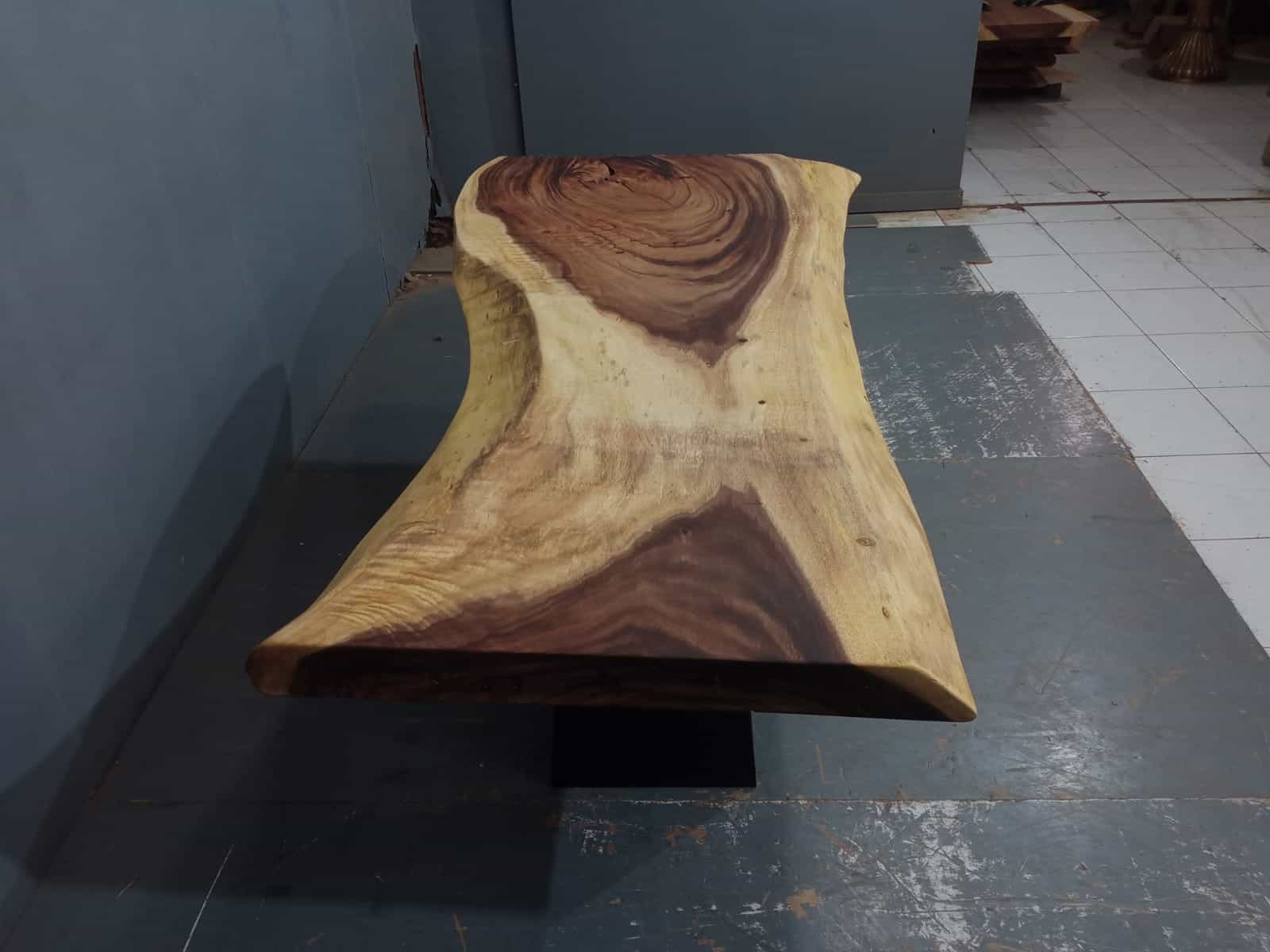 Live Edge Tables