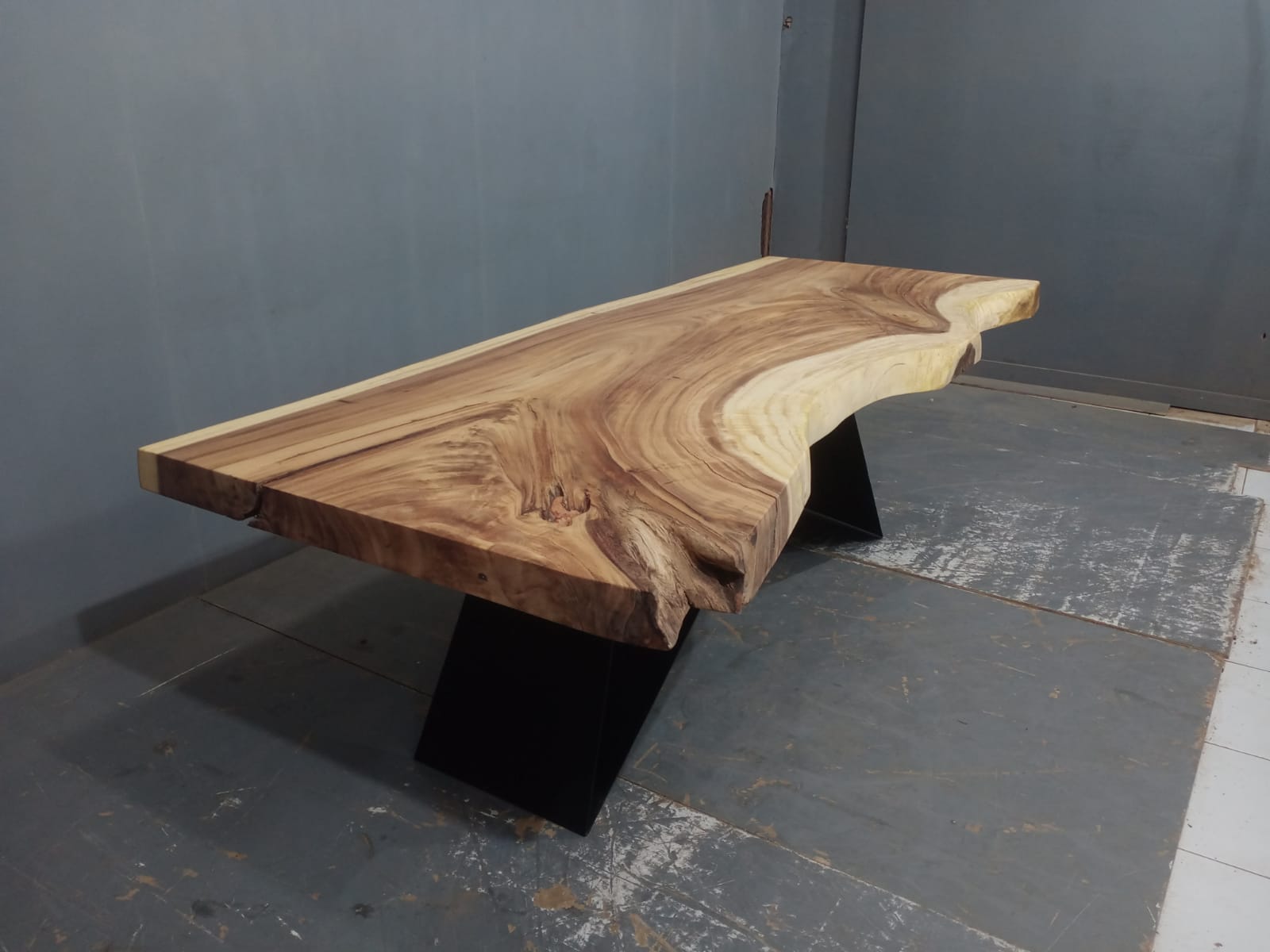 Live Edge Tables