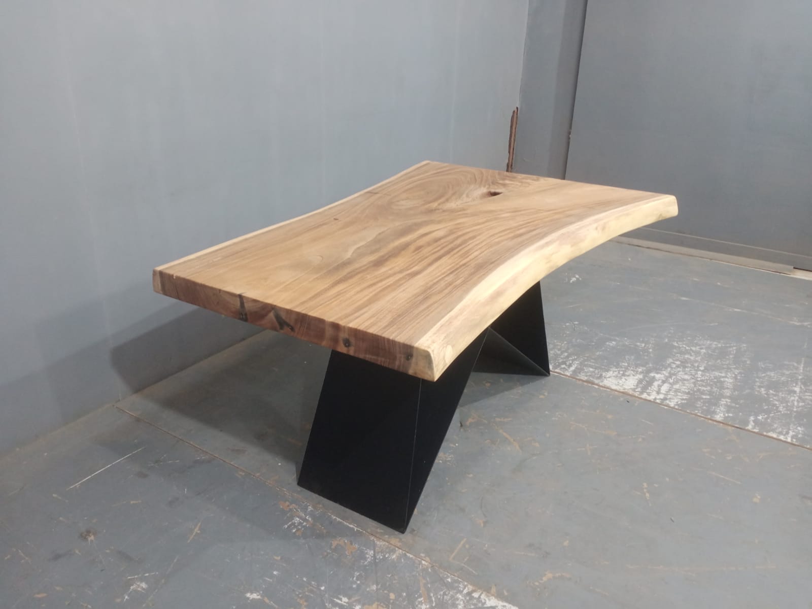 Live Edge Tables