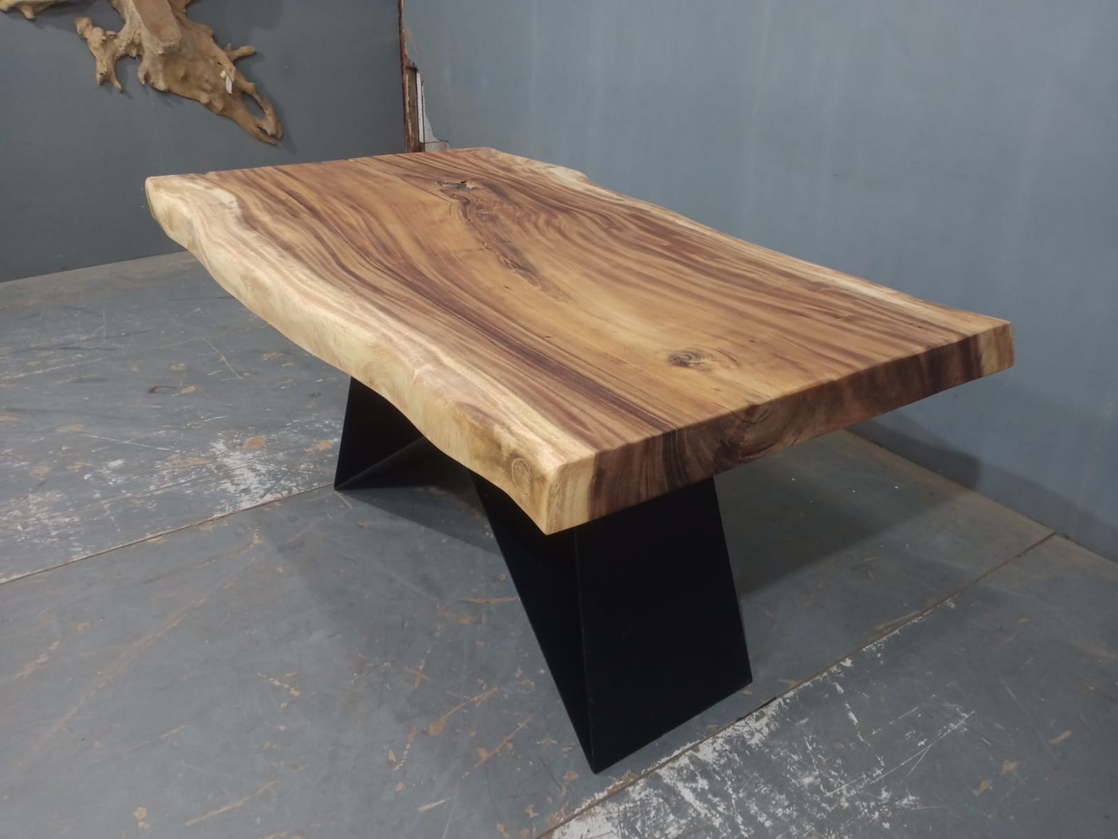 Live Edge Tables