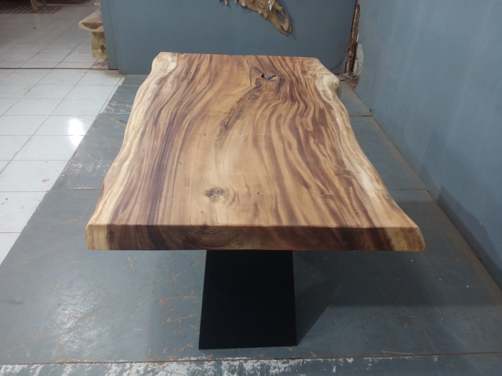 Live Edge Tables