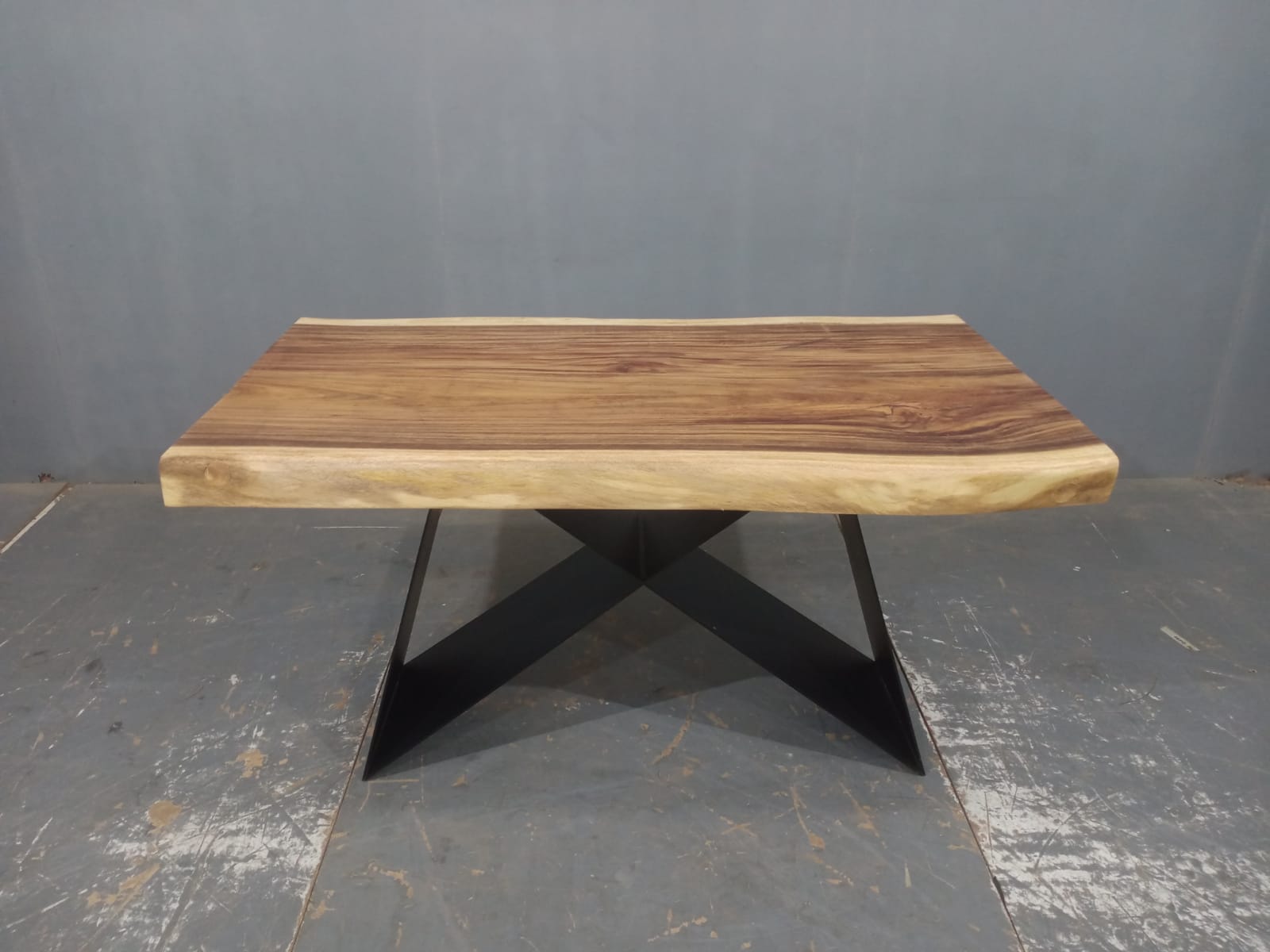 LIVE EDGE TABLES