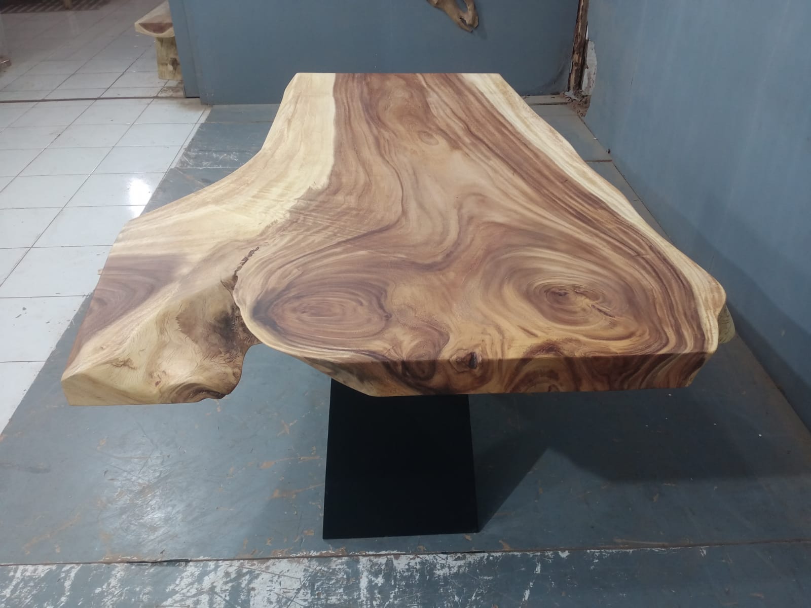 Live Edge Tables