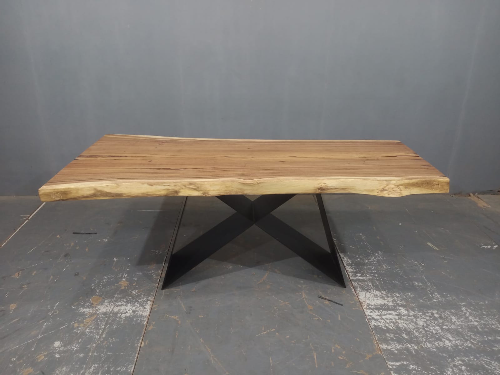 LIVE EDGE TABLES
