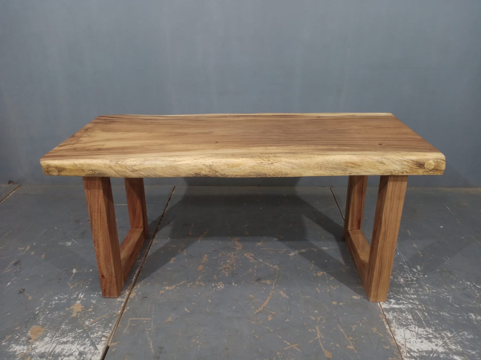 LIVE EDGE TABLES
