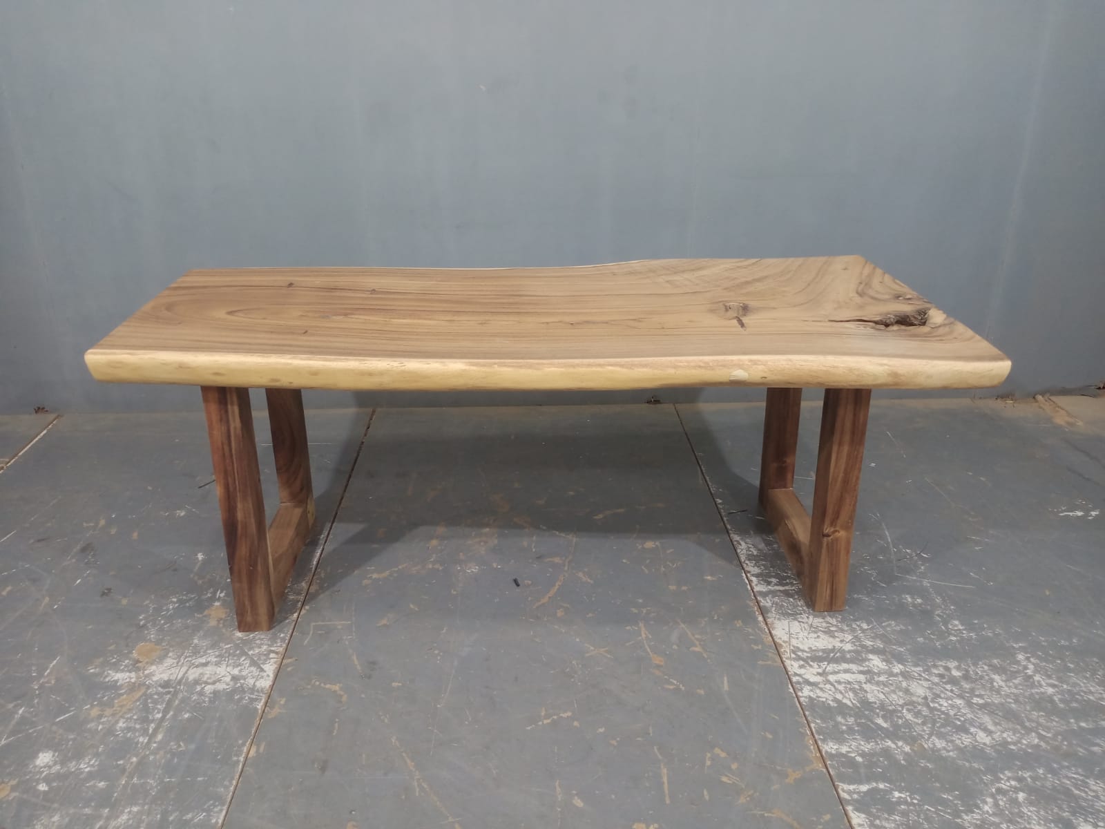 LIVE EDGE TABLES