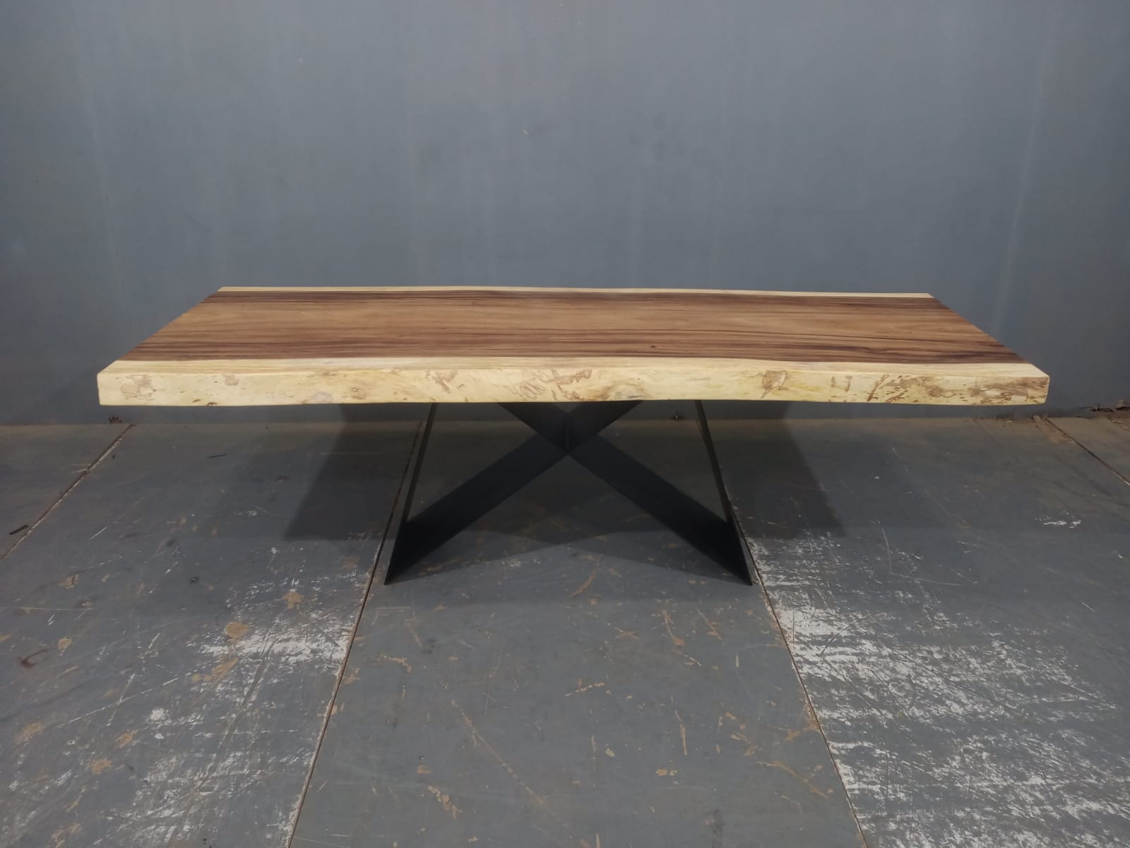 LIVE EDGE TABLES