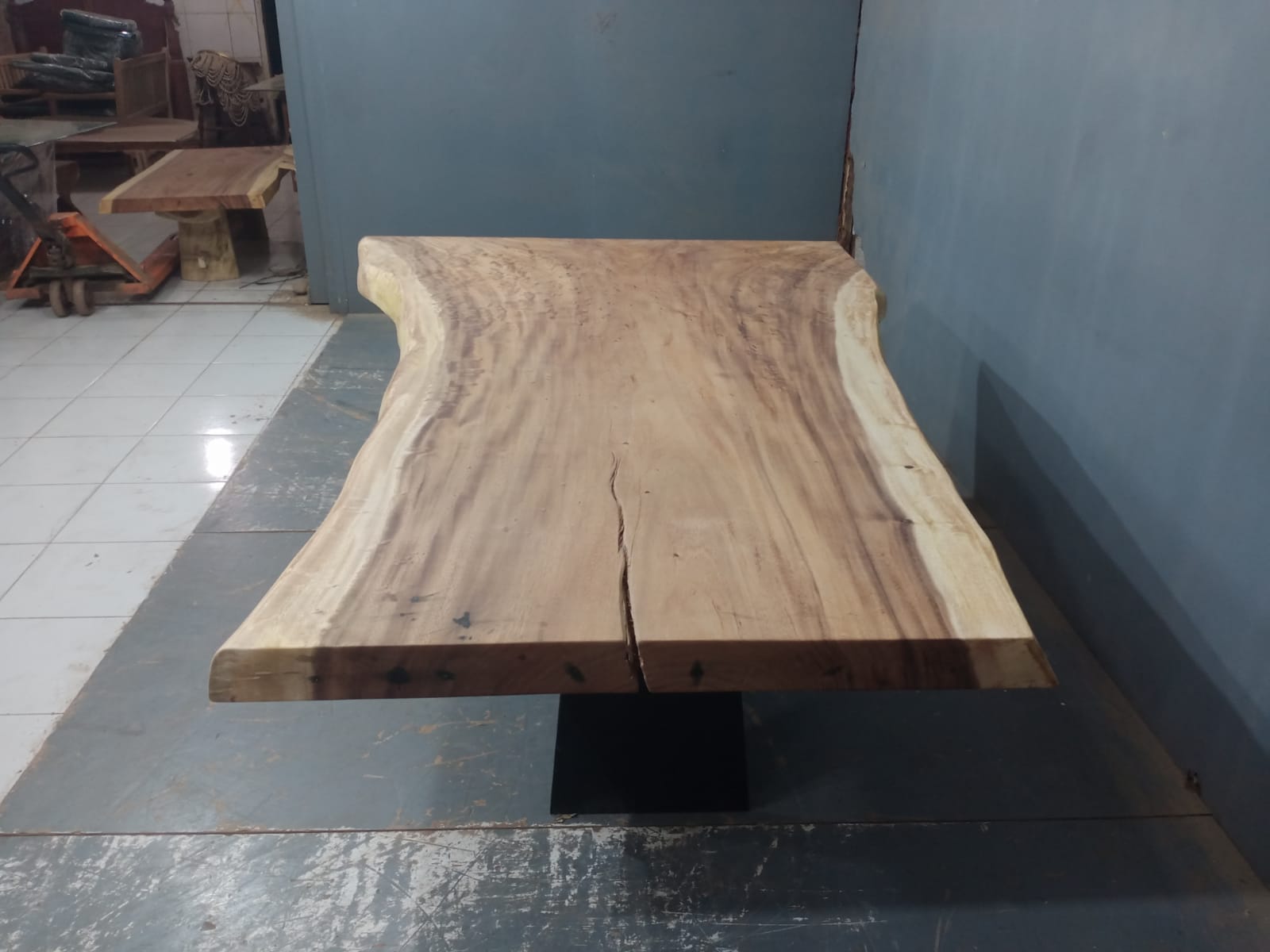 Live Edge Tables