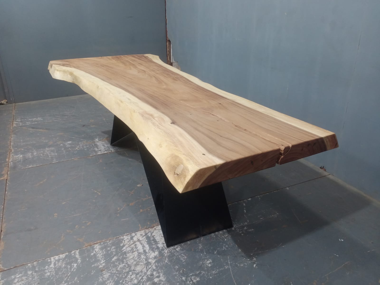 Live Edge Tables