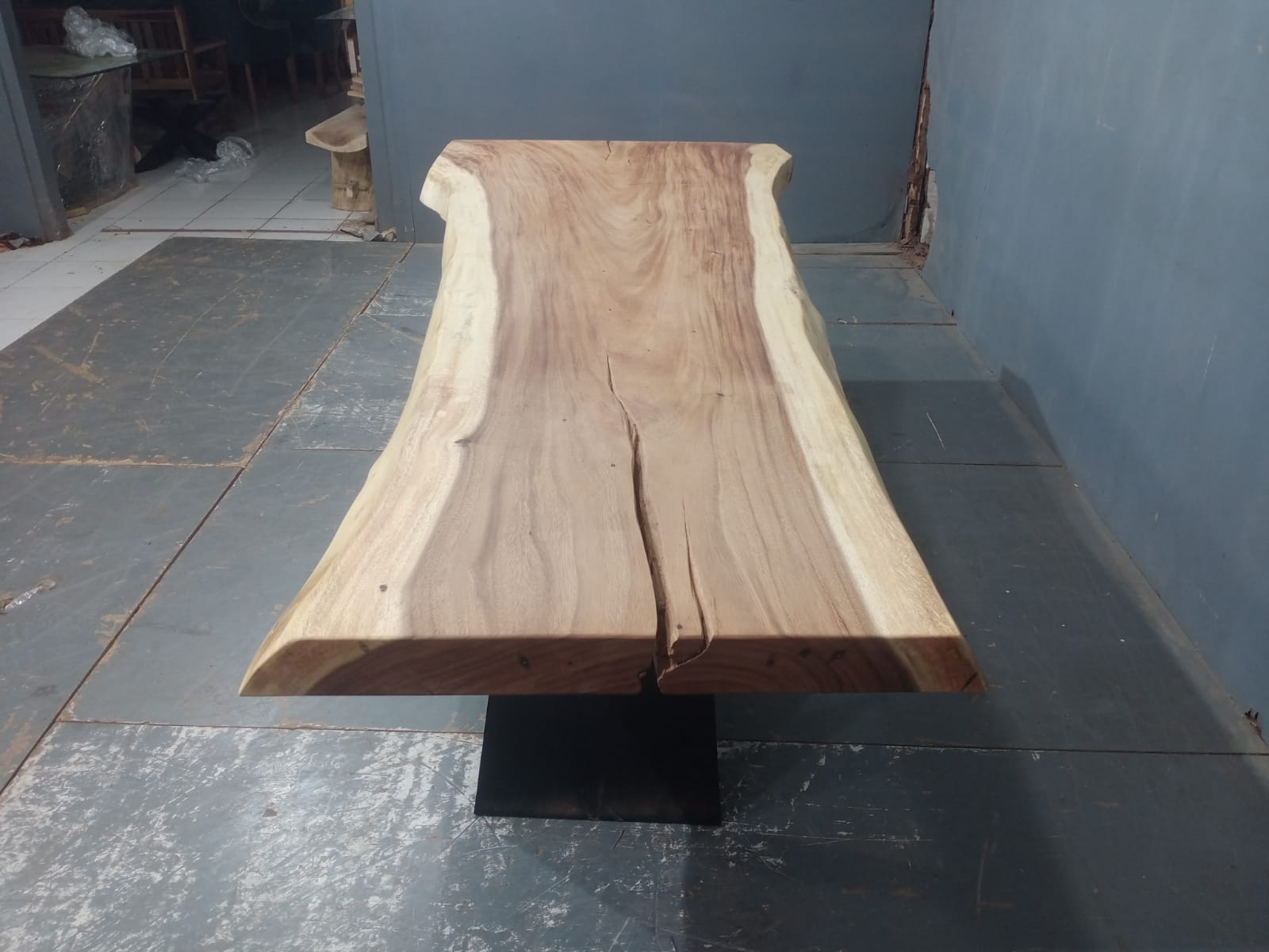 Live Edge Tables