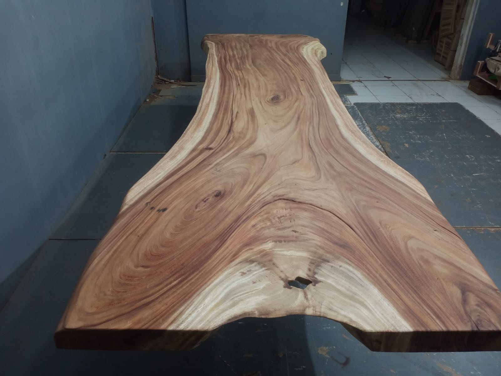 Live Edge Tables